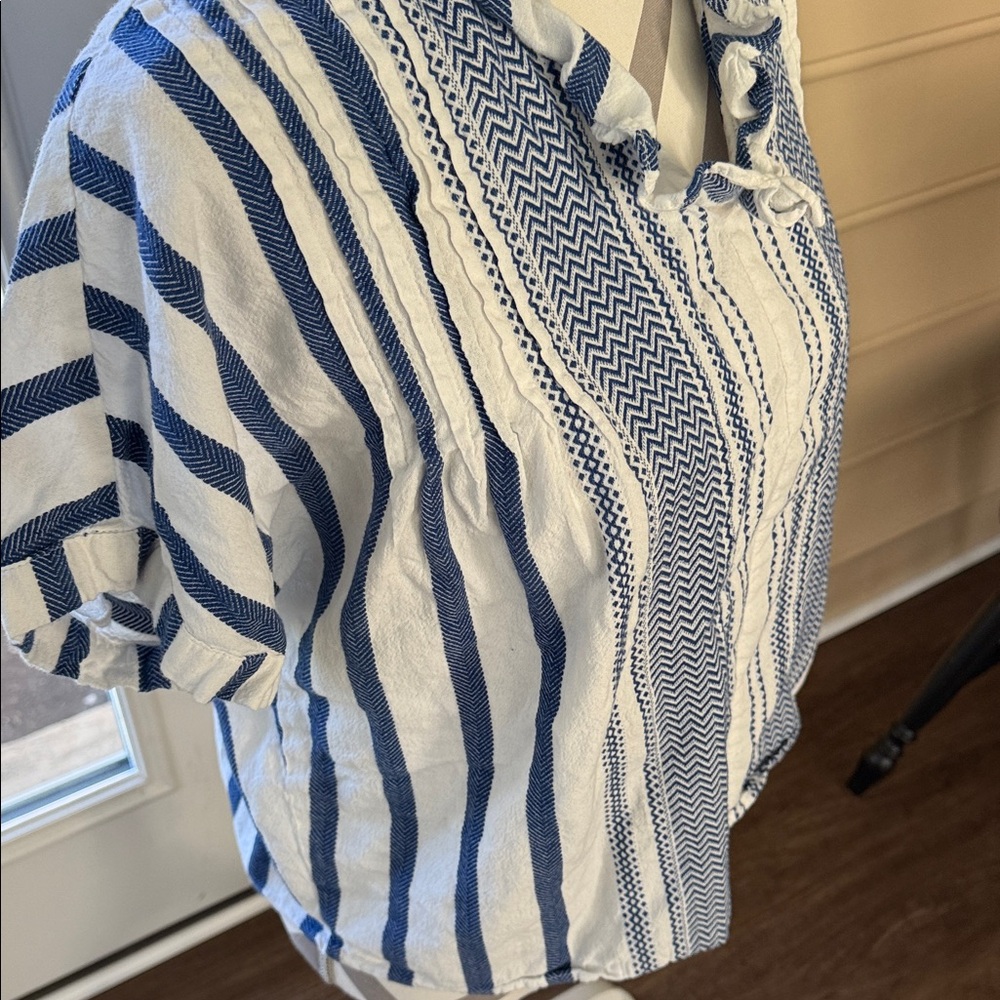 THML White and Navy Blue Striped Short Sleeve Boho Top - Picture 3 of 4